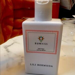 Sun Kiss Body Lotion - White